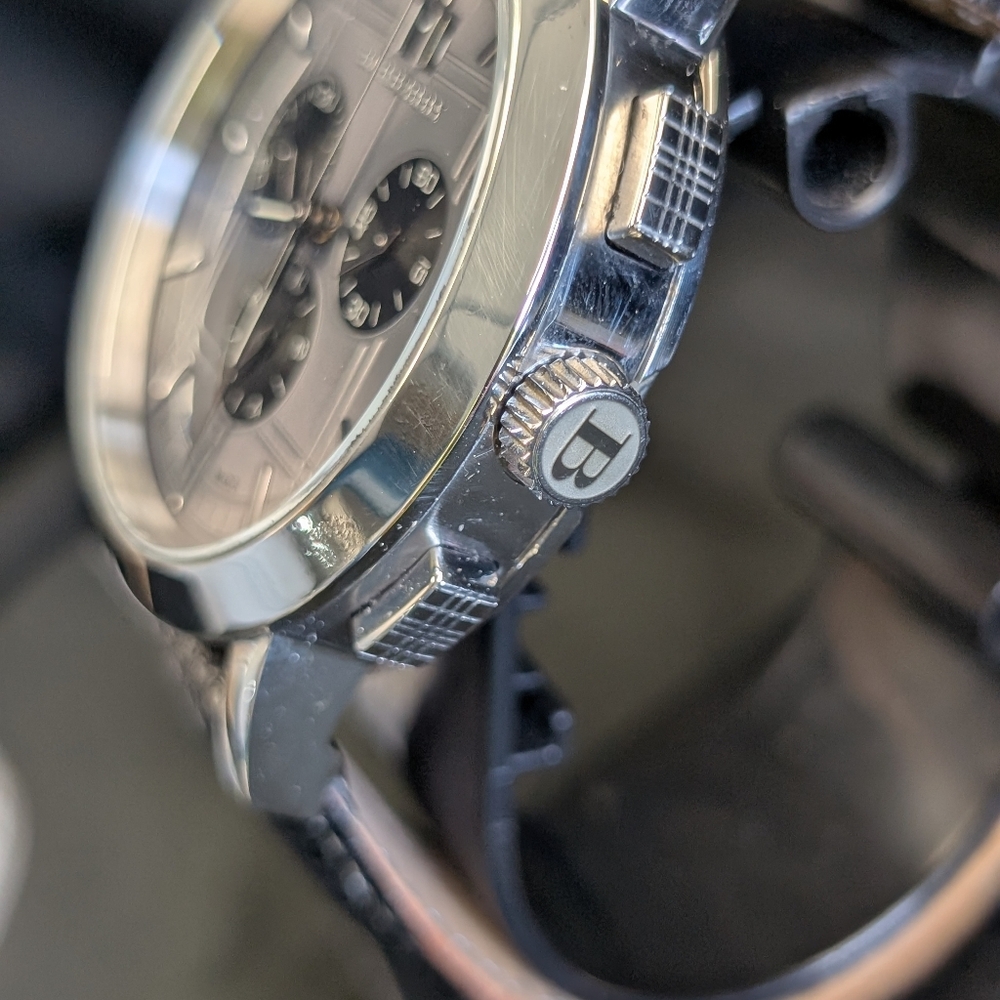 Burberry mens chronograph watch - Picture 2 of 7